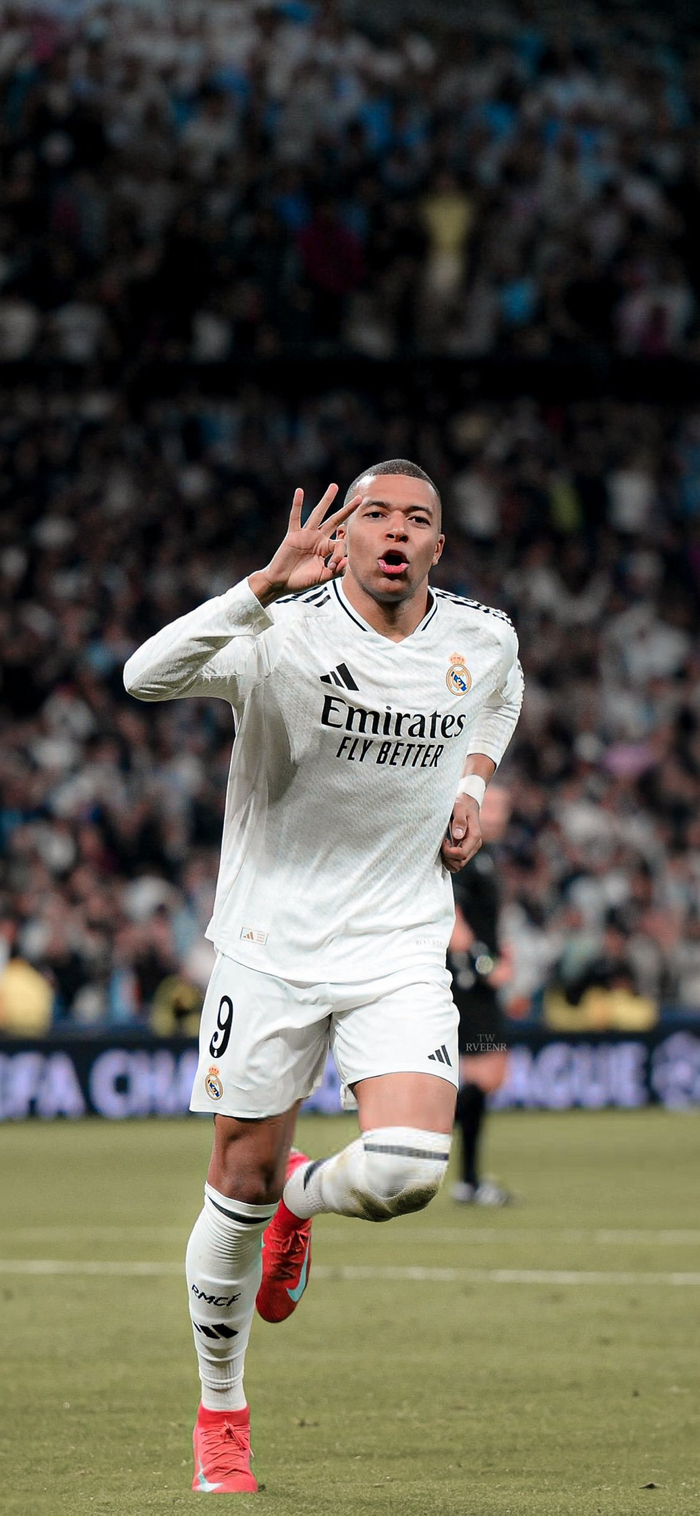 詹姆斯：生涯中所有对我打球方式的批评都很愚蠢，我不会改变