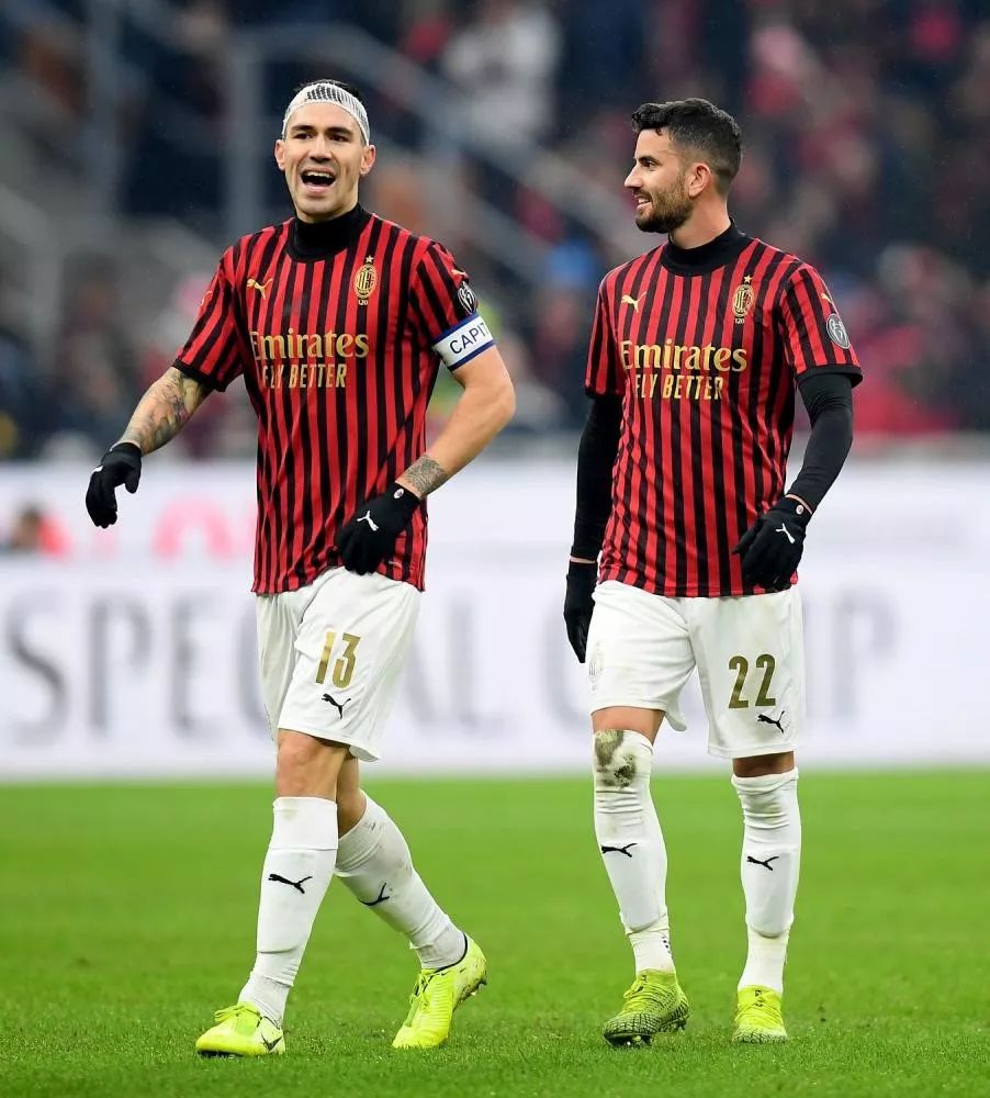 申花官方庆生海报出现低级翻译错误，将32nd写成32th